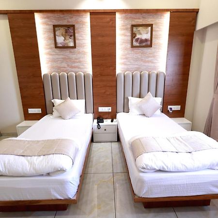 Hotel Grand Haveli Achad Exterior photo